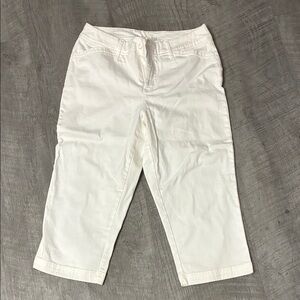 St John’s bay white capri size 8